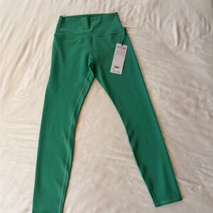 NWT ALO Yoga Lettuce Emerald Leggings new